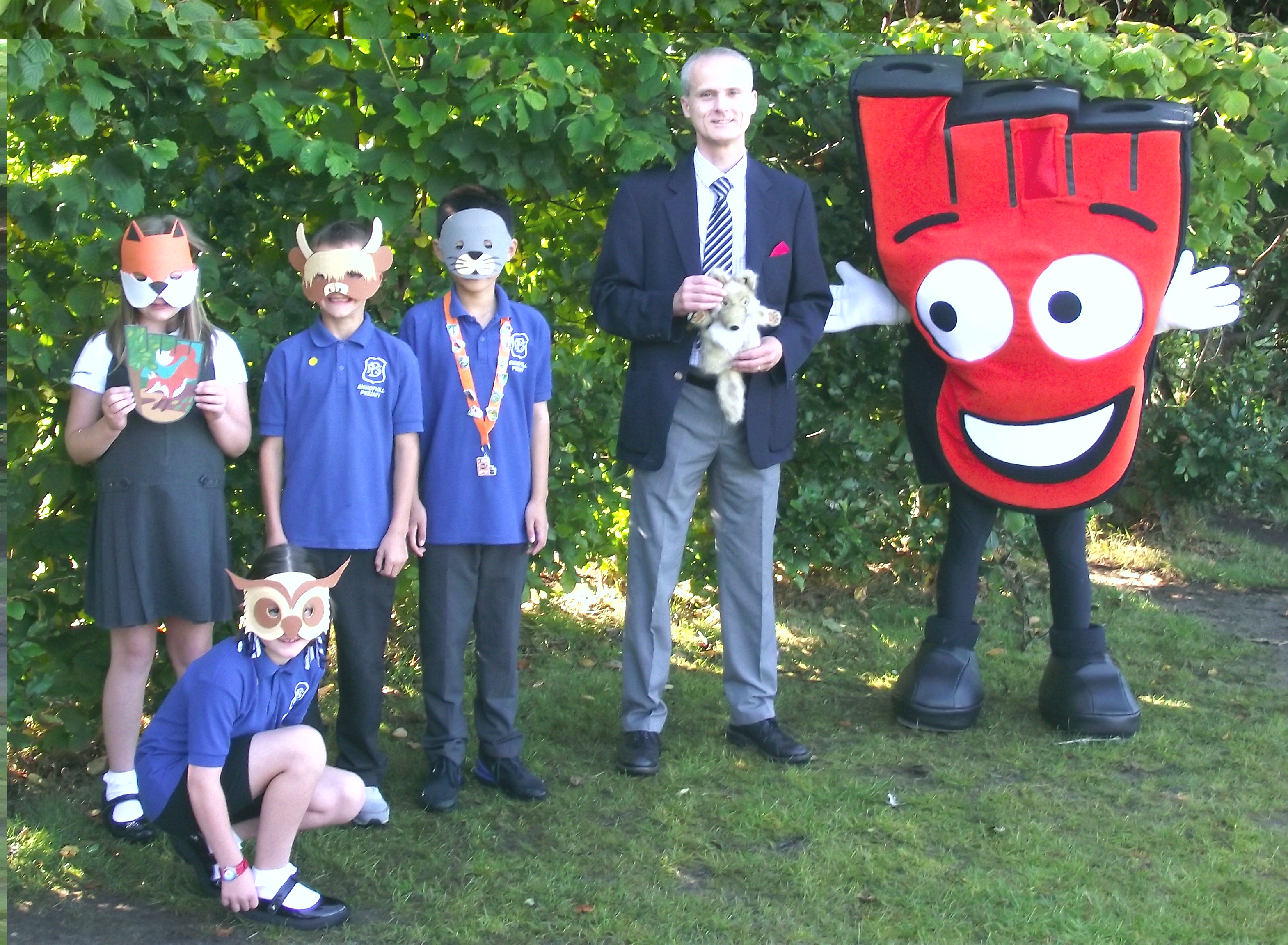 Councillor Sandy Keith with pupils from Bishopmill Primary School and Strider